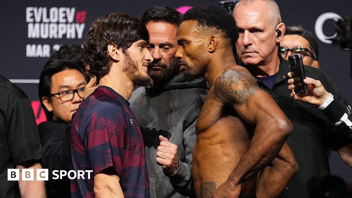 Murphy and Evloev in cold UFC London staredown