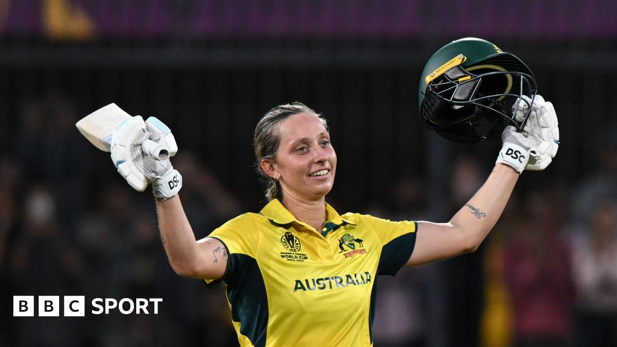 Australia start World Cup title defence with win