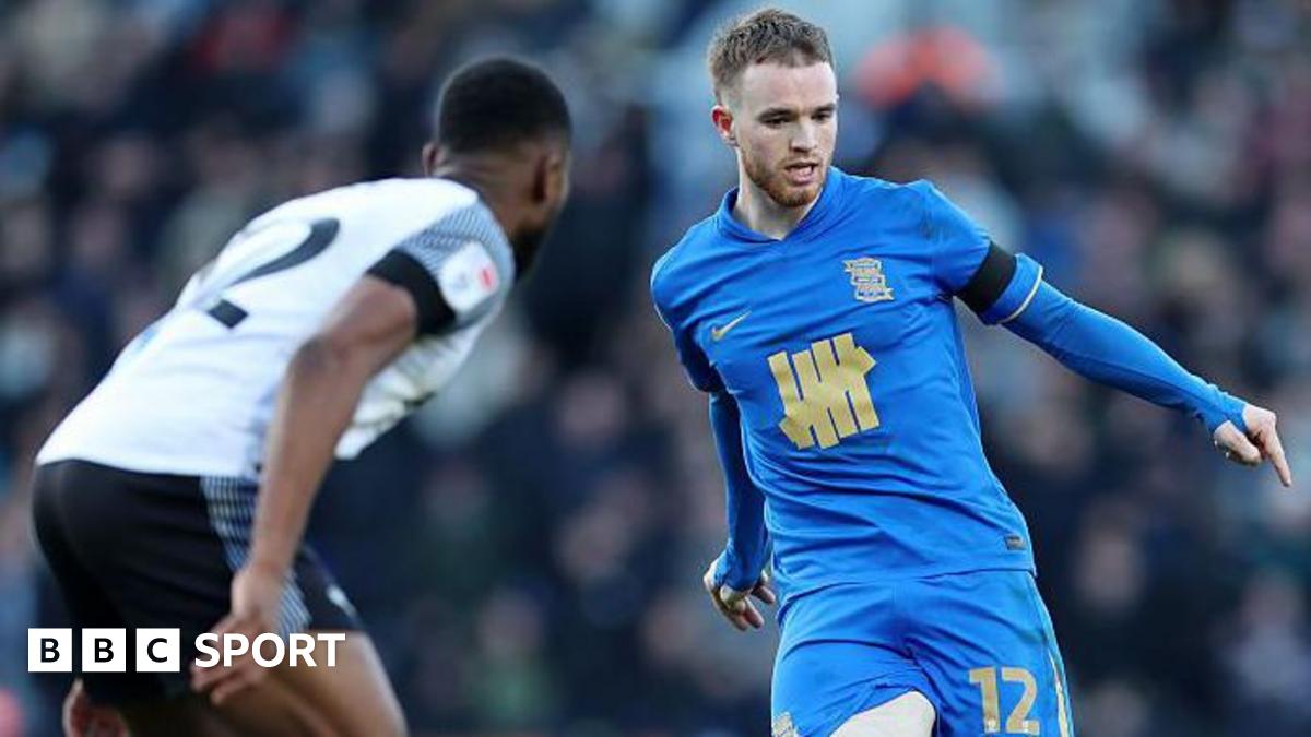 Hearts sign Leonard from Birmingham on loan