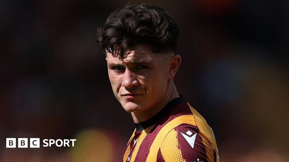 Oldham Athletic: Calum Kavanagh signs for Oldham from Bradford City | Manchester News Oldham Athletic: Calum Kavanagh signs for Oldham from Bradford City | Manchester News