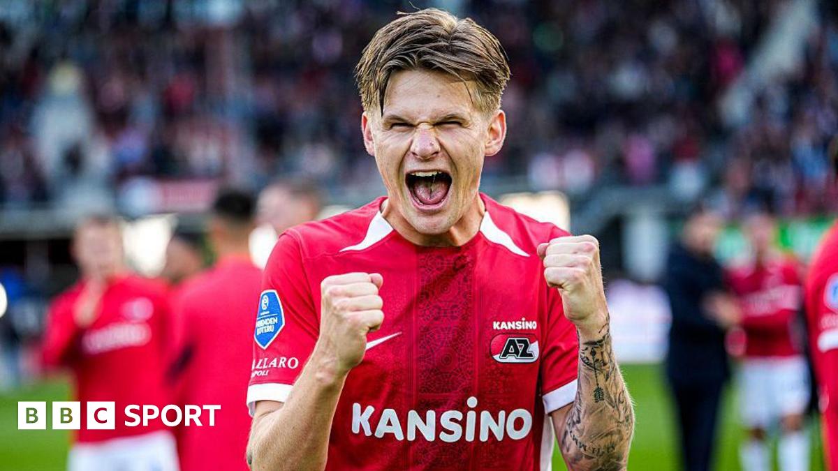 Wolves sign Norway left-back Wolfe from AZ Alkmaar