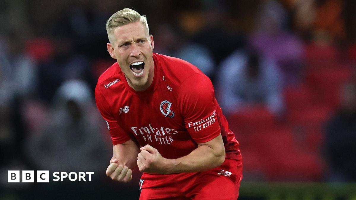 England's Wood signs new Lancs white-ball deal