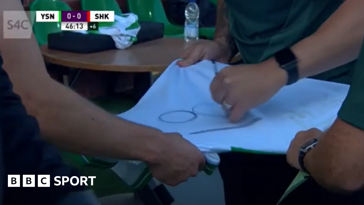Why TNS player had shirt number written in pen