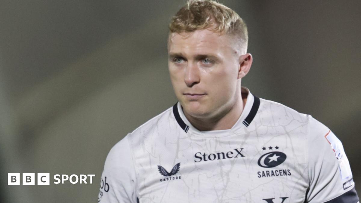 Newcastle Red Bulls re-sign centre Hutchison