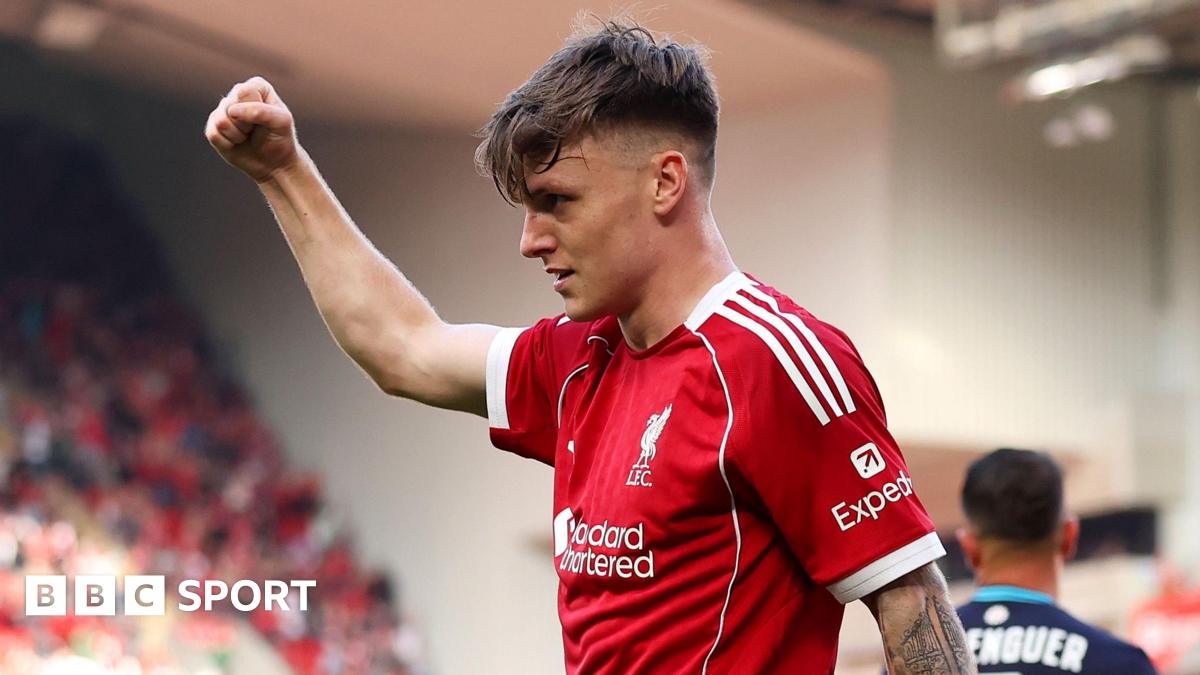 Bournemouth in talks to sign Liverpool winger Doak