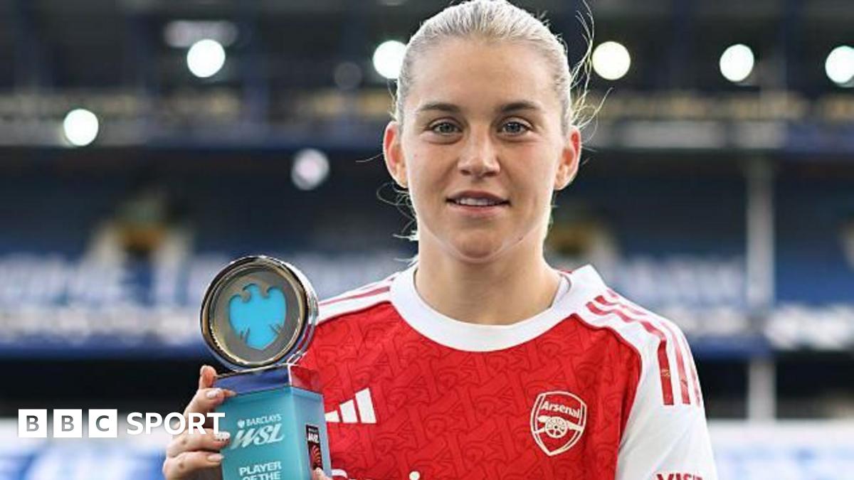 'Fantastic human' Russo shines in Arsenal win at Everton