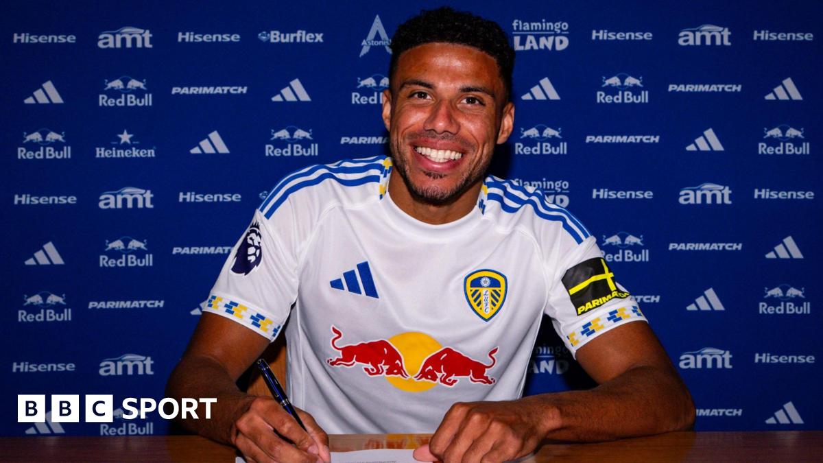Leeds sign Leicester full-back Justin in £10m deal