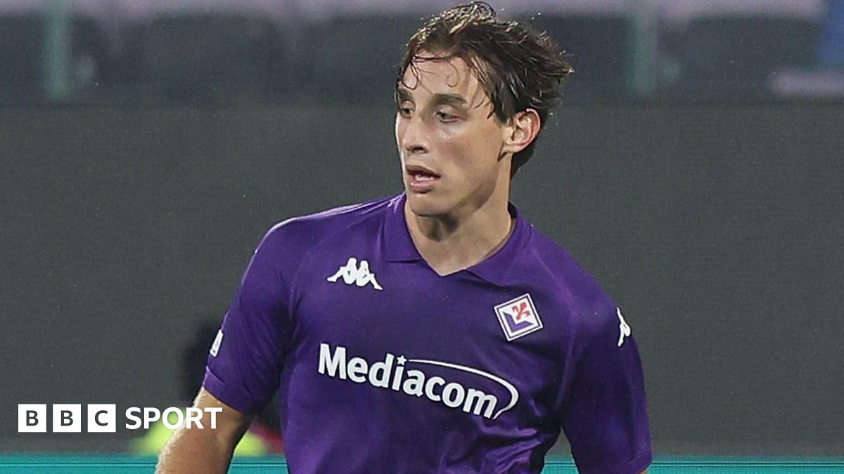 Fiorentina's Edoardo Bove Awake After Collapsing On Pitch - BBC Sport