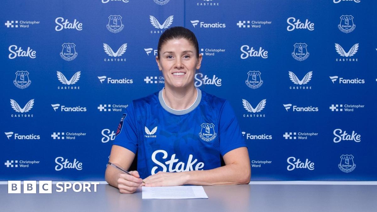 Everton sign Norway captain and ex-Chelsea star Mjelde