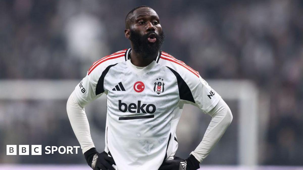 Sunderland make Masuaku 10th signing of summer