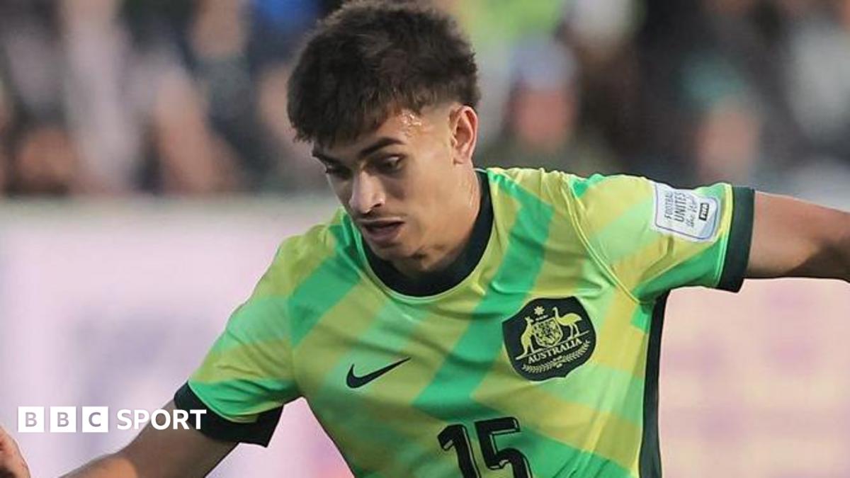 Swindon Town sign QPR midfielder Pearman on loan