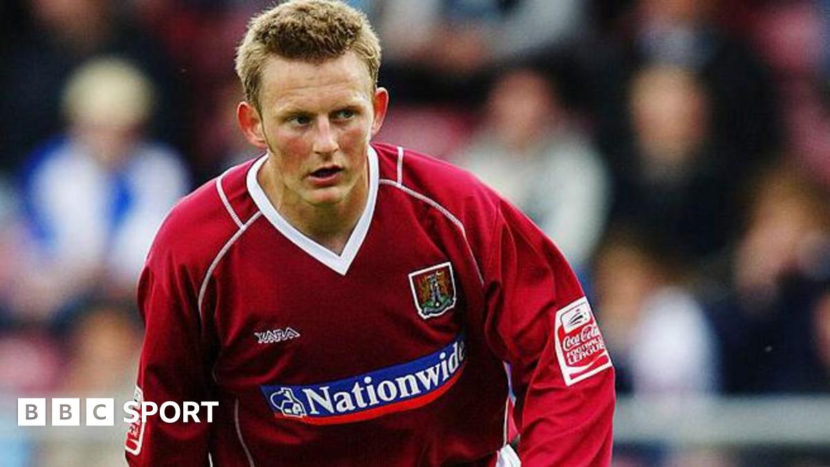 Former Cambridge and Northampton forward Youngs dies