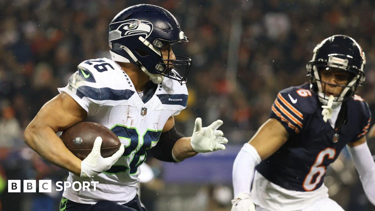 NFL: Seattle Seahawks beat Chicago Bears to keep season alive