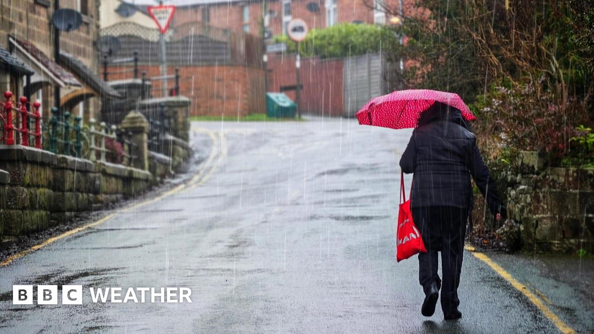Weather warnings issued for heavy rain and strong winds in parts of UK