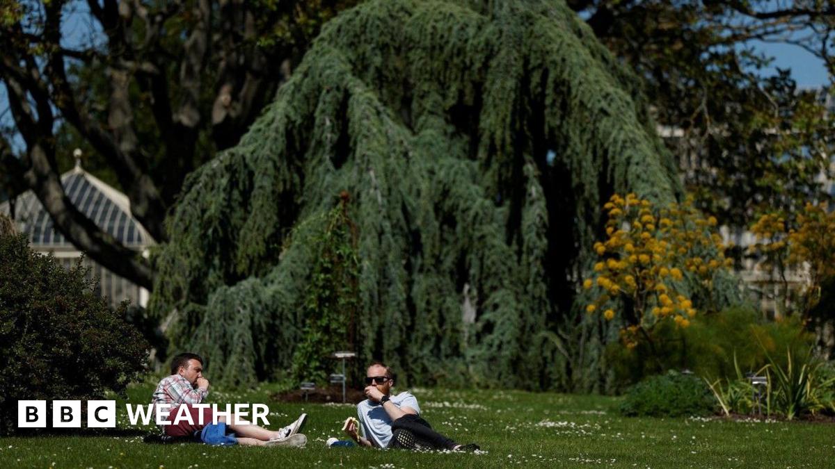 Rain and showers for UK bank holiday weekend to mark end of warm spell
