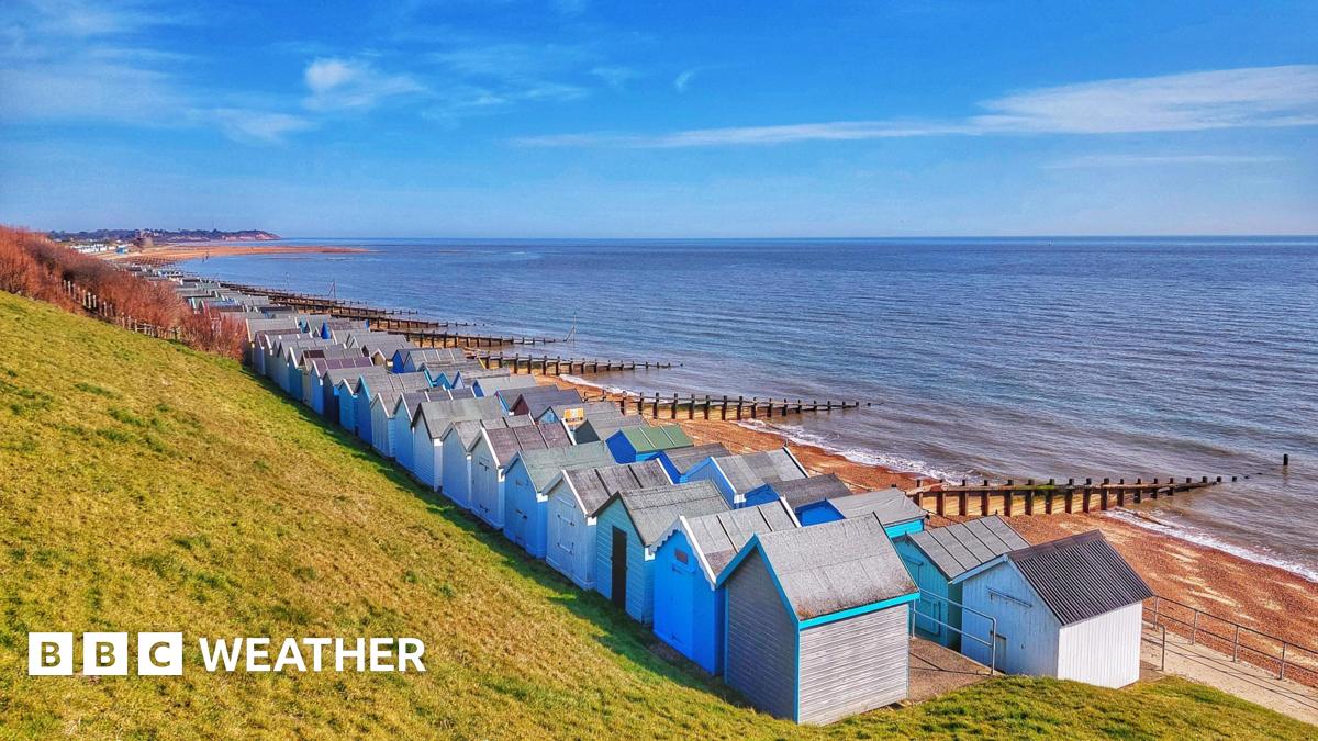 Warm sunshine for UK this weekend but will it last?