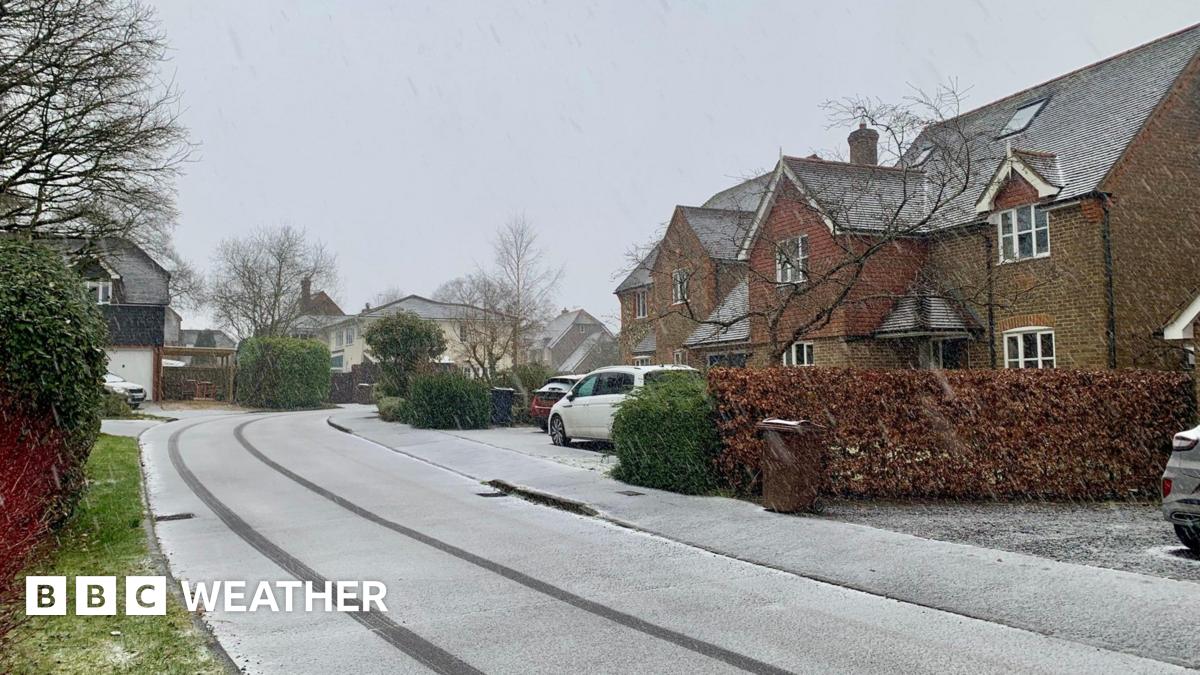 UK cold snap to bring sleet and hill snow