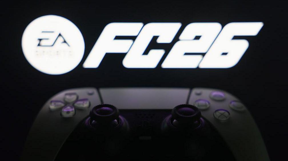 A picture of the EA Sports FC logo and a Playstation 5 controller
