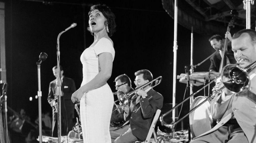 Cleo Laine performing on stage