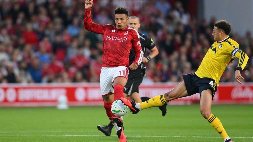 Ethan Ampadu of Leeds United tackles Igor Jesus of Nottingham Forest