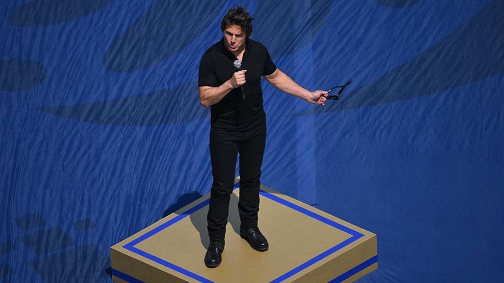 Tom Cruise speaks at World Cup final