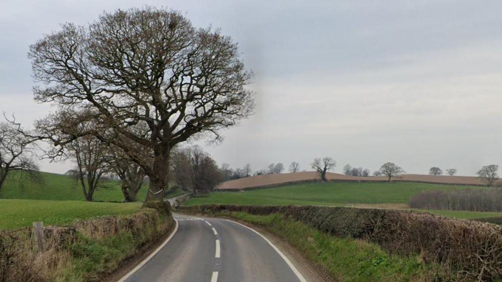 A528 between Cockshutt and Ellesmere 