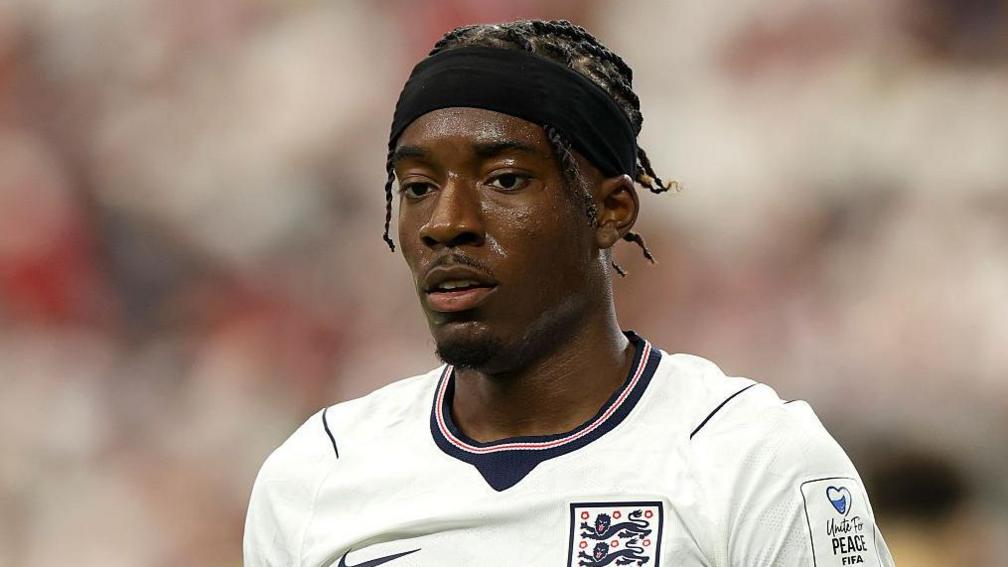 Noni Madueke in action for England against Croatia