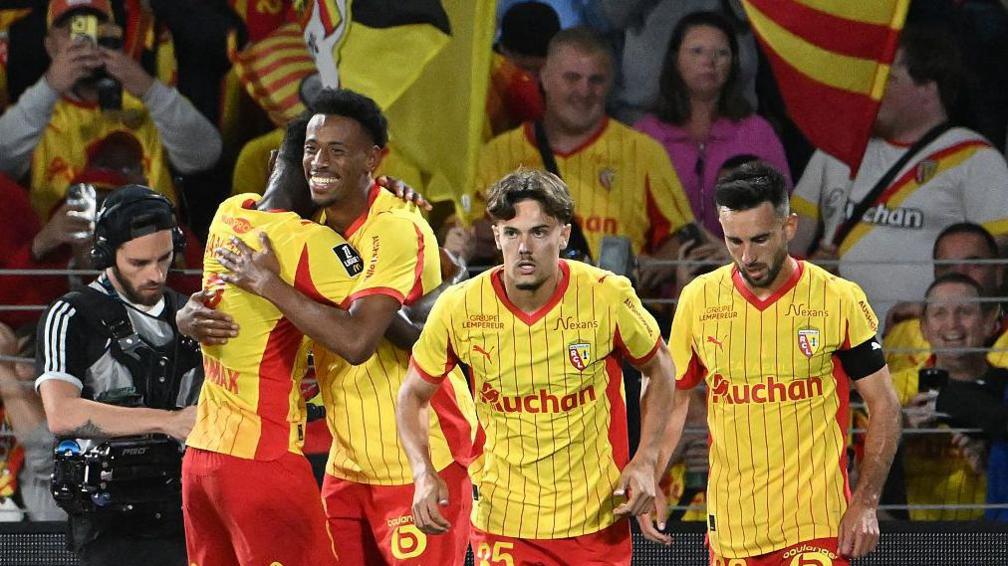 Lens celebrate