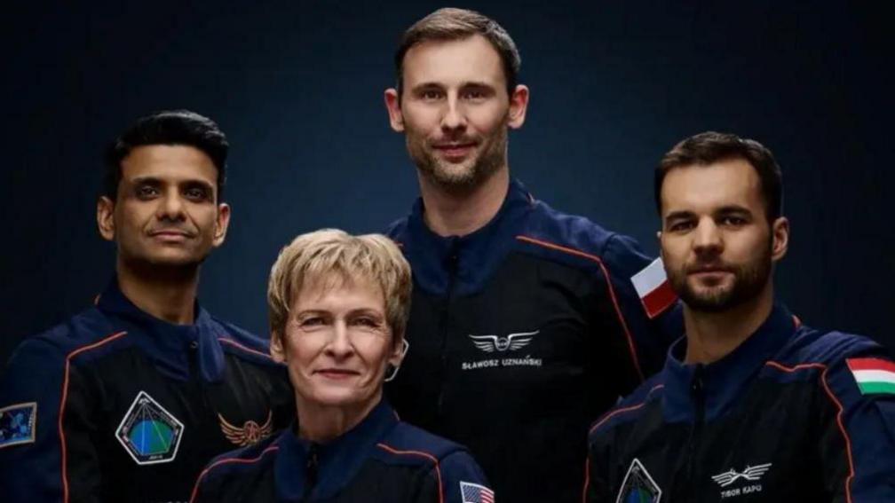 Shubhanshu Shukla, Peggy Whitson, Slawosz Uznanski-Wisniewski and Tibor Kapu.