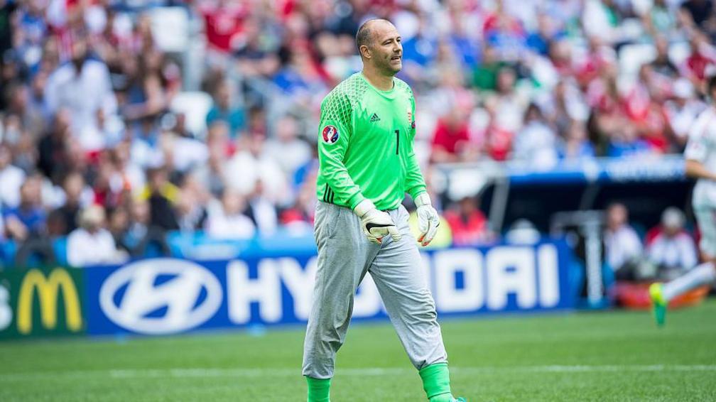 Gabor Kiraly wearing tracksuit bottoms