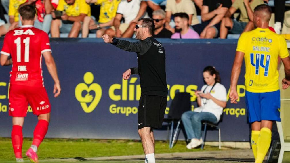 Eirik Horneland on the sidelines with Brann