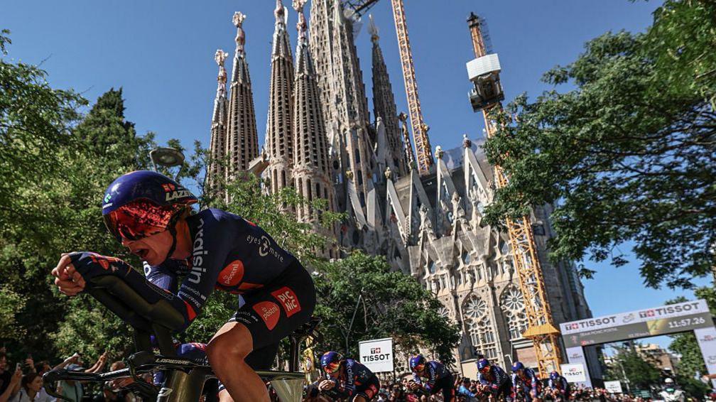 Tour de France stage one goes past Barcelona's Sagrada Familia