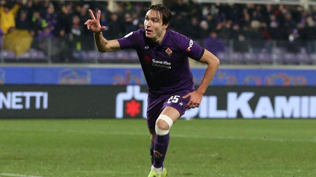 Federico Chiesa celebrates scoring for Fiorentina in a Coppa Italia match