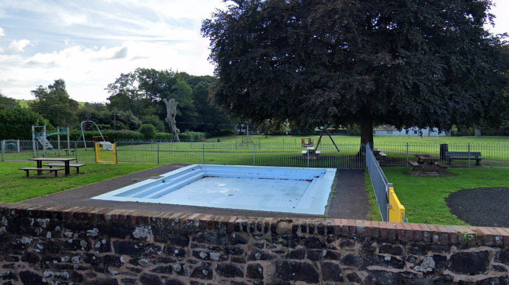 A photo of Newscombes Meadow paddling pool