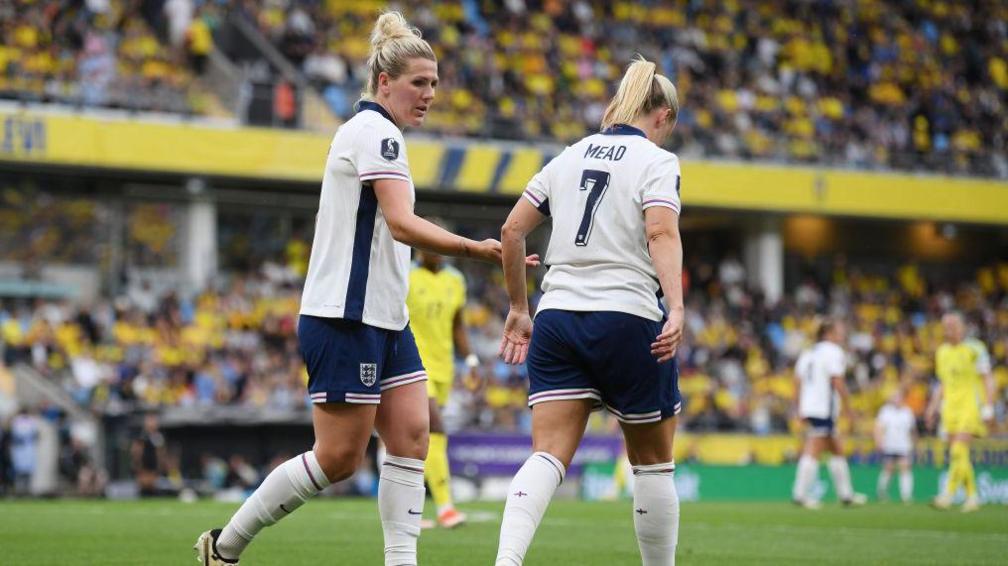 Millie Bright and Beth Mead