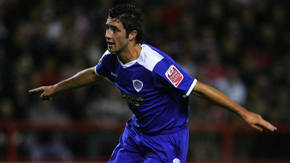 Alan Sheehan celebrates scoring for Leicester in 2007