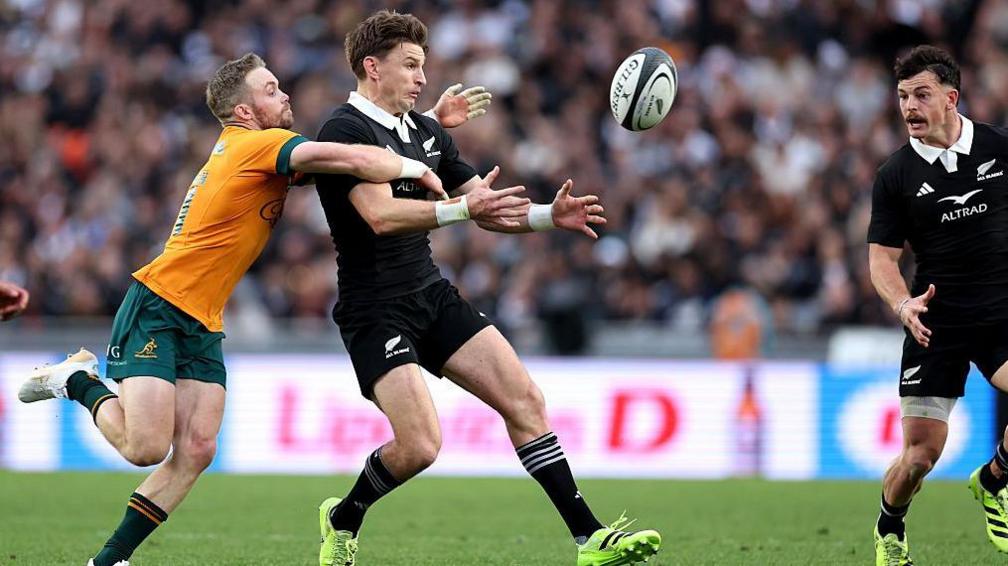 Beauden Barrett passes 