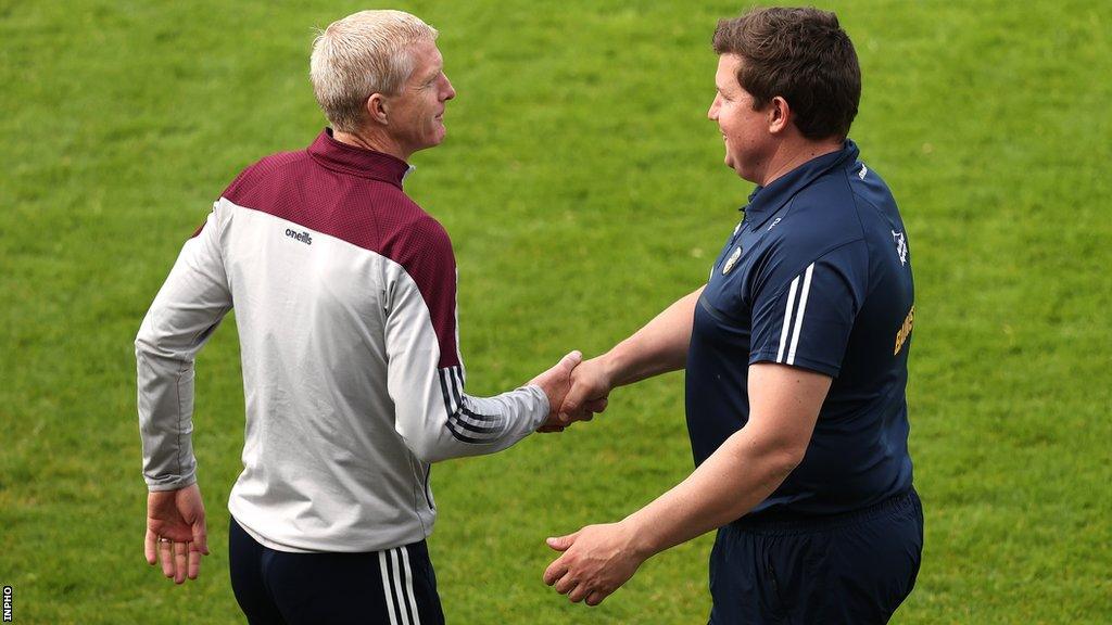 Henry Shefflin and Darren Gleeson shake hands after last summer's Leinster Hurling Championship game when Galway won 5-29 to 1-22 at Salthill