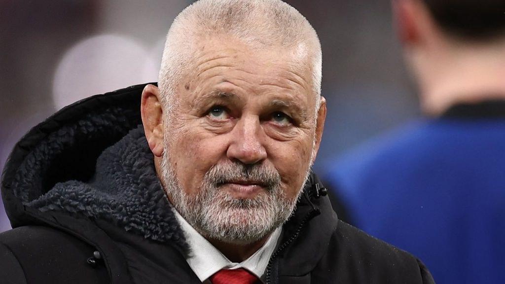 Warren Gatland looks to the skies in Paris