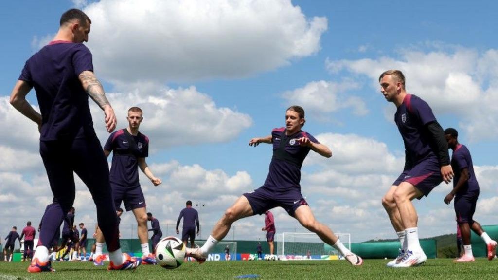 England training before Slovenia match, including Conor Gallagher