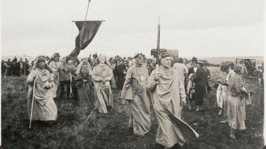 Bàird Ghorsedh Kernow ann an 1936