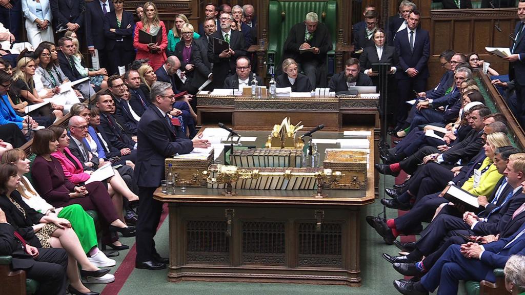 Starmer speaks at the dispatch box