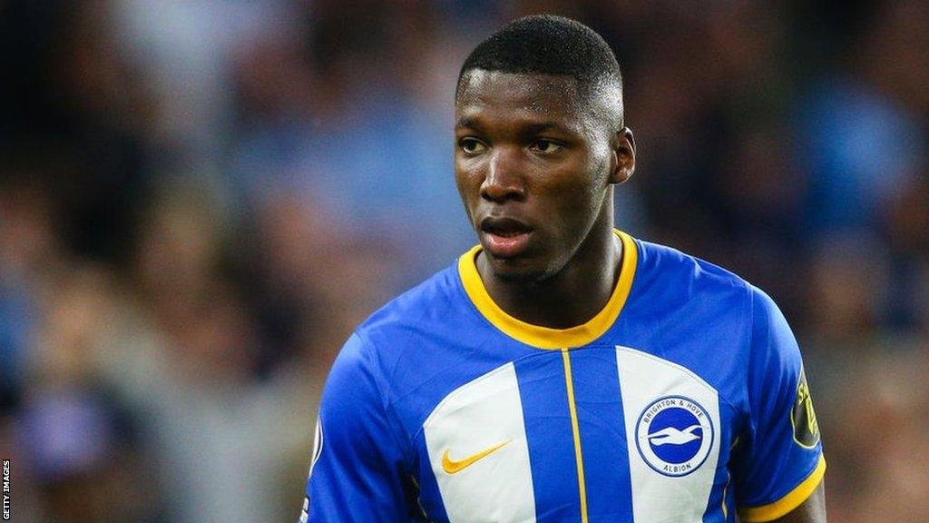 Moises Caicedo playing for Brighton