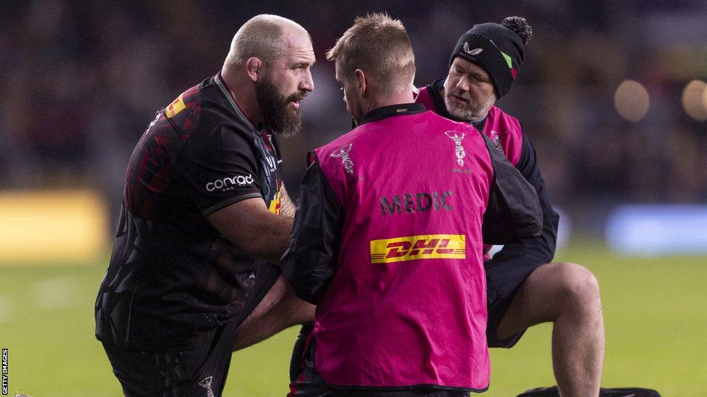 Joe Marler receives trement for his injured arm