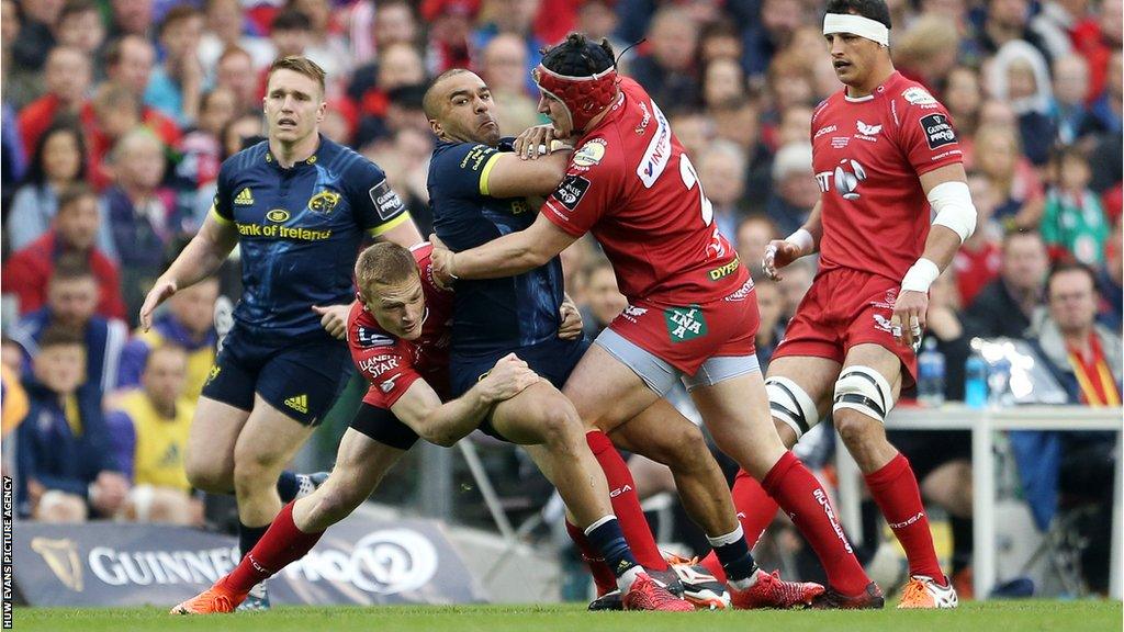 Ryan Elias in action against Munster in the Pro12 final in 2017