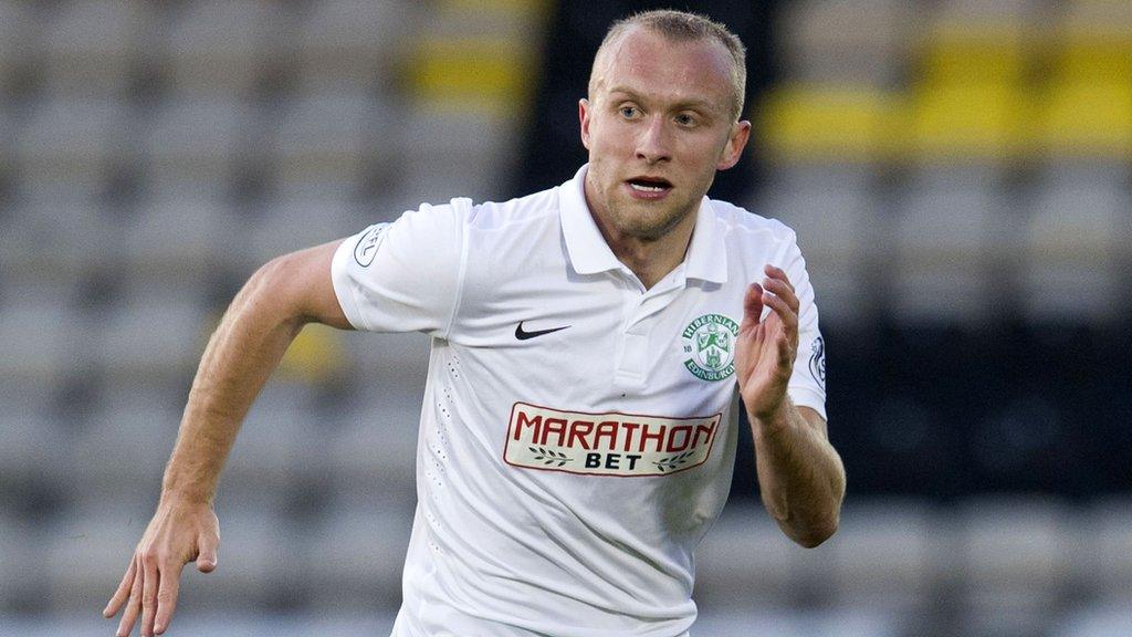 Dylan McGeouch in action for Hibs while on loan last season