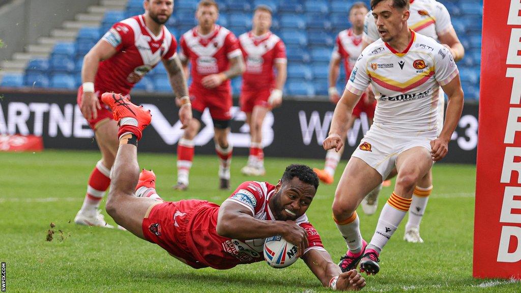 Salford King Vuniyayawa's crosses for the opening try against Catalans Dragons