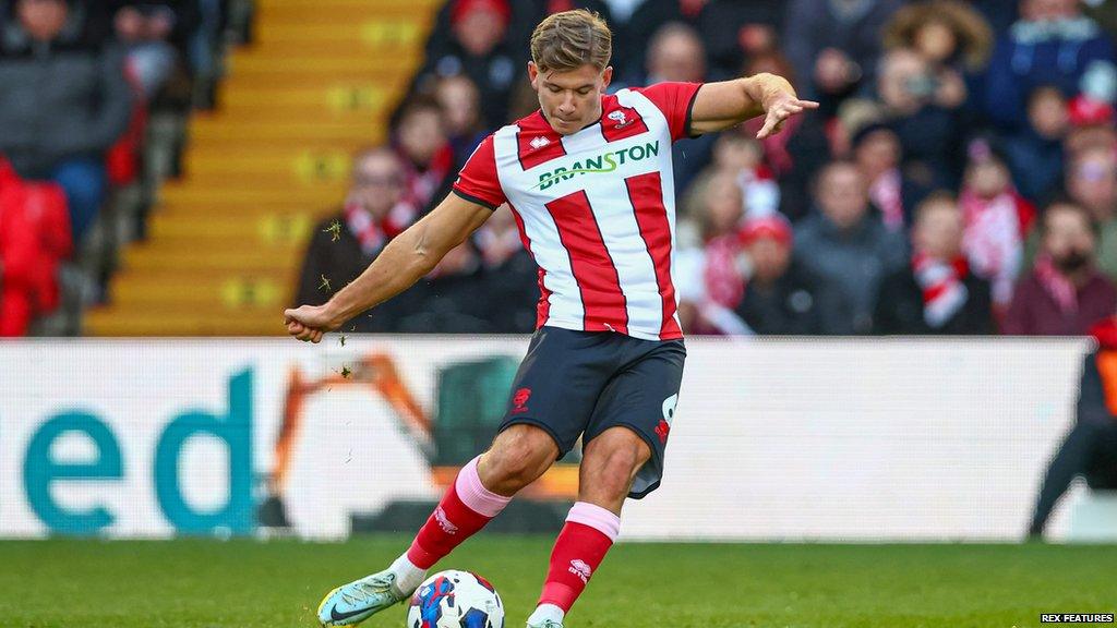 Max Sanders playing for Lincoln City