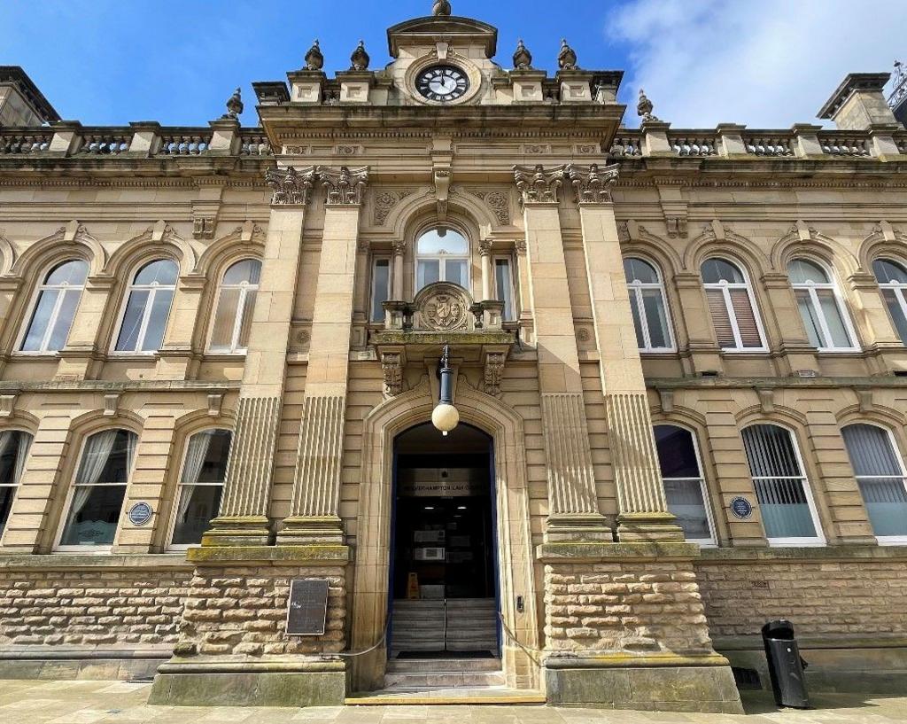 Wolverhampton Magistrates' Court 