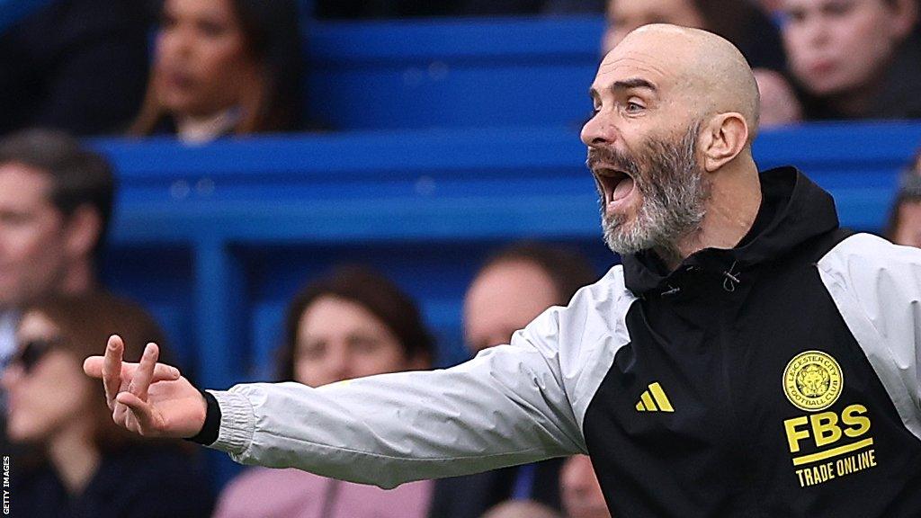 Enzo Maresca points and shouts at his Leicester players during a match